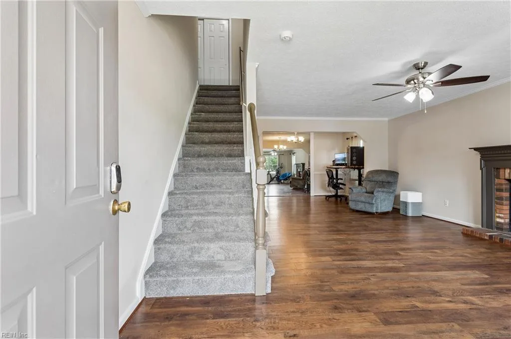 74 Westview DR, HAMPTON VA 23666 - Photo 5