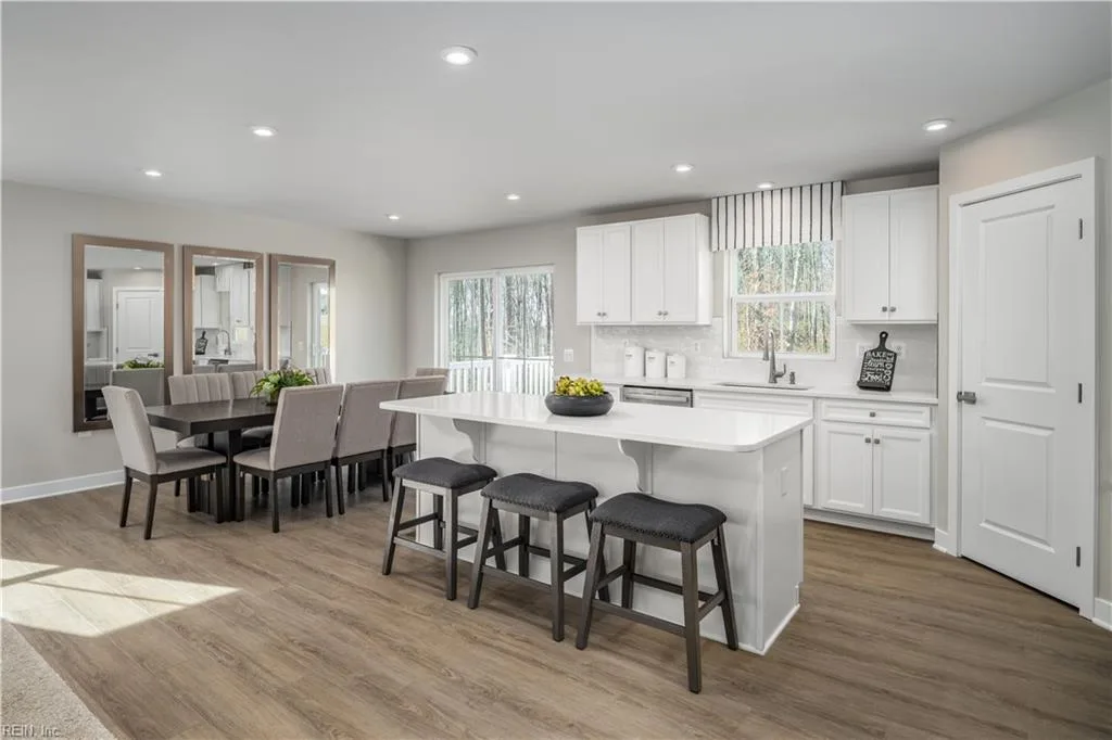 5035 Santoro RD, TOANO VA 23168 - Photo 5