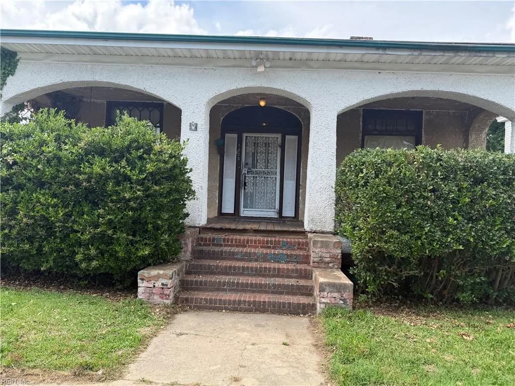 1025 W High ST, PETERSBURG VA 23803 - Photo 3