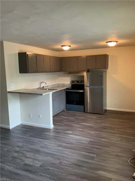 1111 Hugo ST #D, NORFOLK VA 23513 - Photo 4