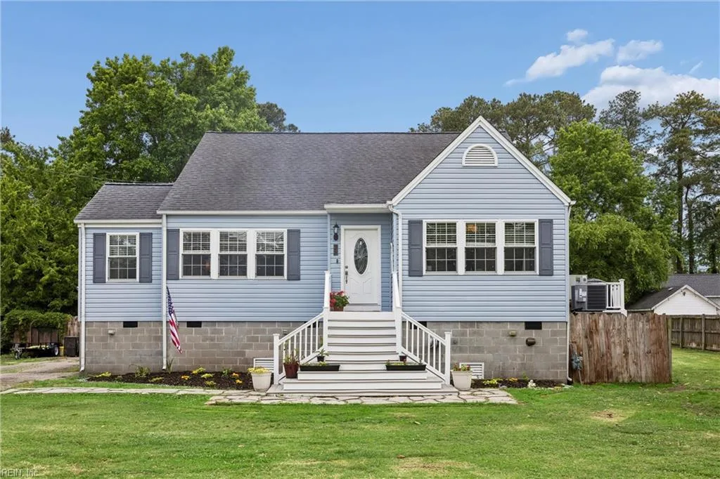 25 Lodge RD, Poquoson — 3 bed Residential, 1,350 sqft