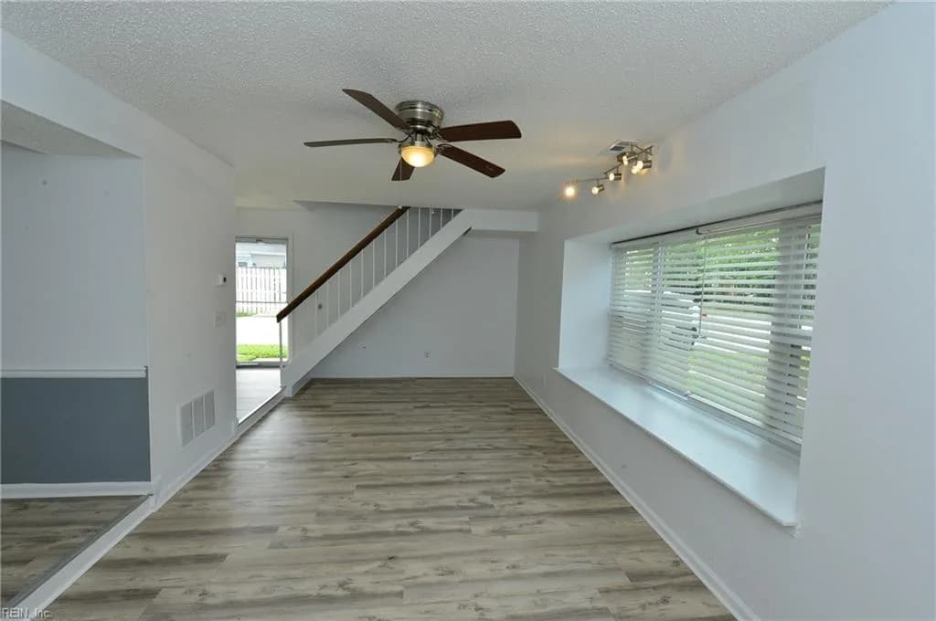 806 Jamestowne DR, VIRGINIABEACH VA 23464 - Photo 4