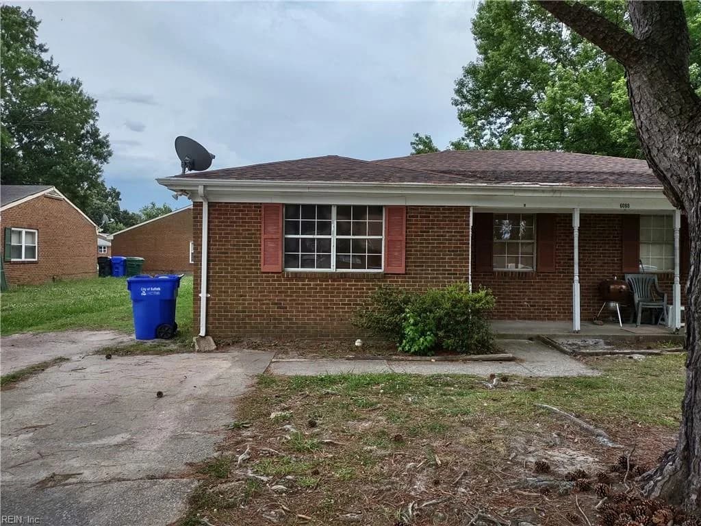 6080 Cameilla DR #A, SUFFOLK VA 23435 - Photo 2