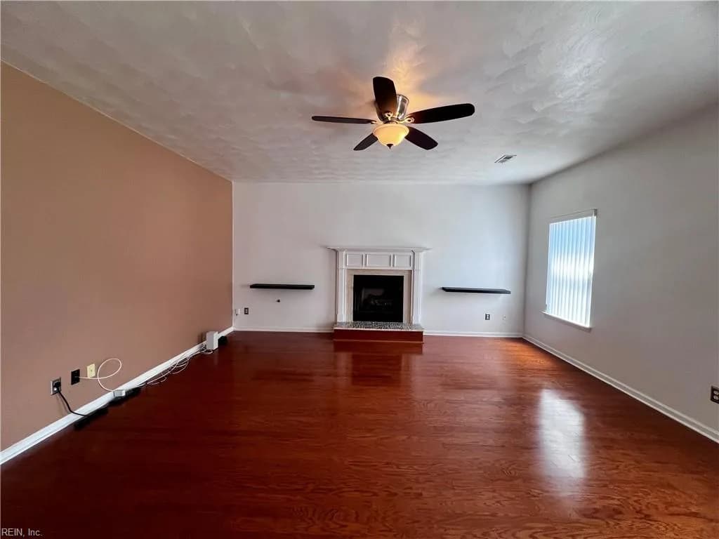 317 Big Pond LN, CHESAPEAKE VA 23323 - Photo 4