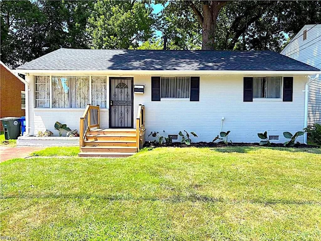 637 44th Street ST, NEWPORTNEWS VA 23607 - Photo 2