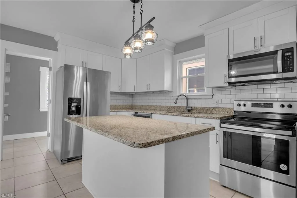 1136 Seaboard Avenue AVE, CHESAPEAKE VA 23324 - Photo 3