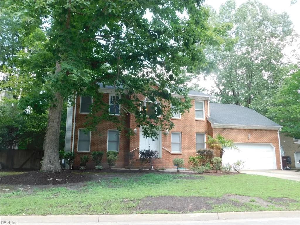 1129 Crystalwood CIR, CHESAPEAKE VA 23320 - Main photo