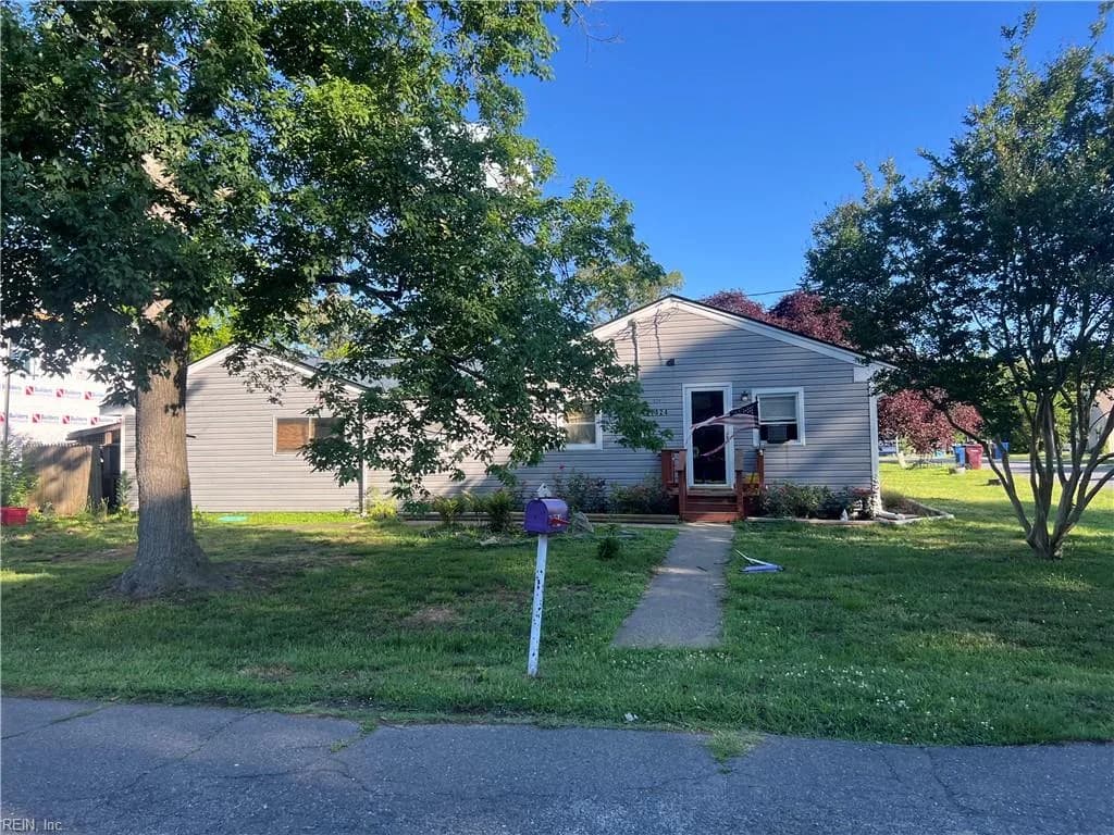 124 Taxus ST, CHESAPEAKE VA 23320 - Main photo
