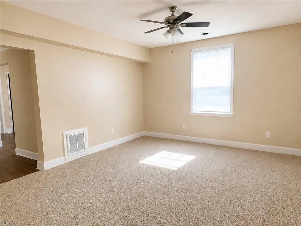 1032 37th ST, NEWPORTNEWS VA 23607 - Photo 4