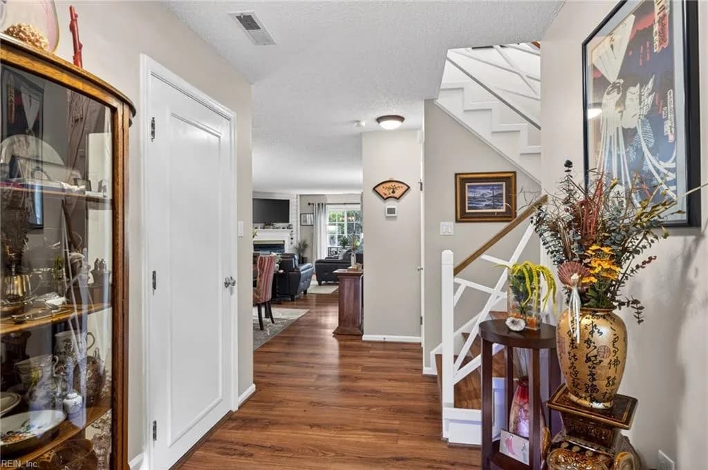 4863 Cypress Point CIR, VIRGINIABEACH VA 23455 - Photo 4