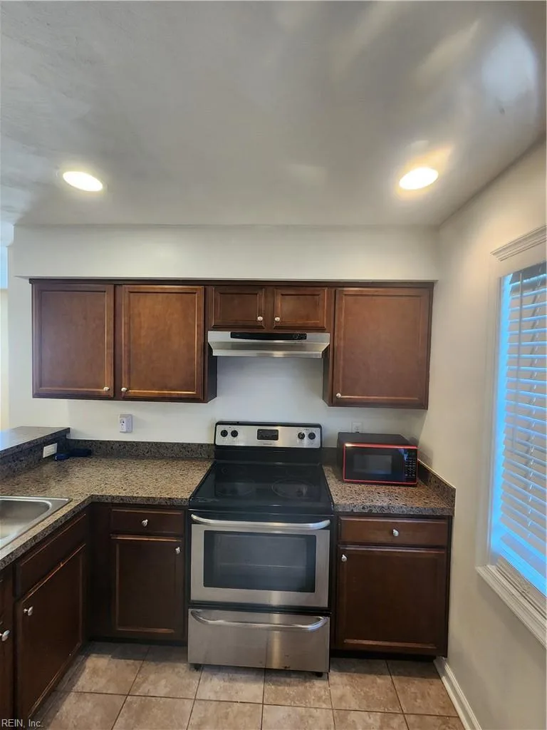 2404 Corprew AVE, NORFOLK VA 23504 - Photo 5