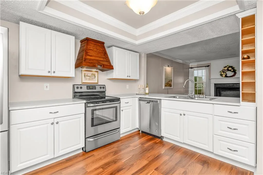 1661 Jameson DR, VIRGINIABEACH VA 23464 - Photo 4