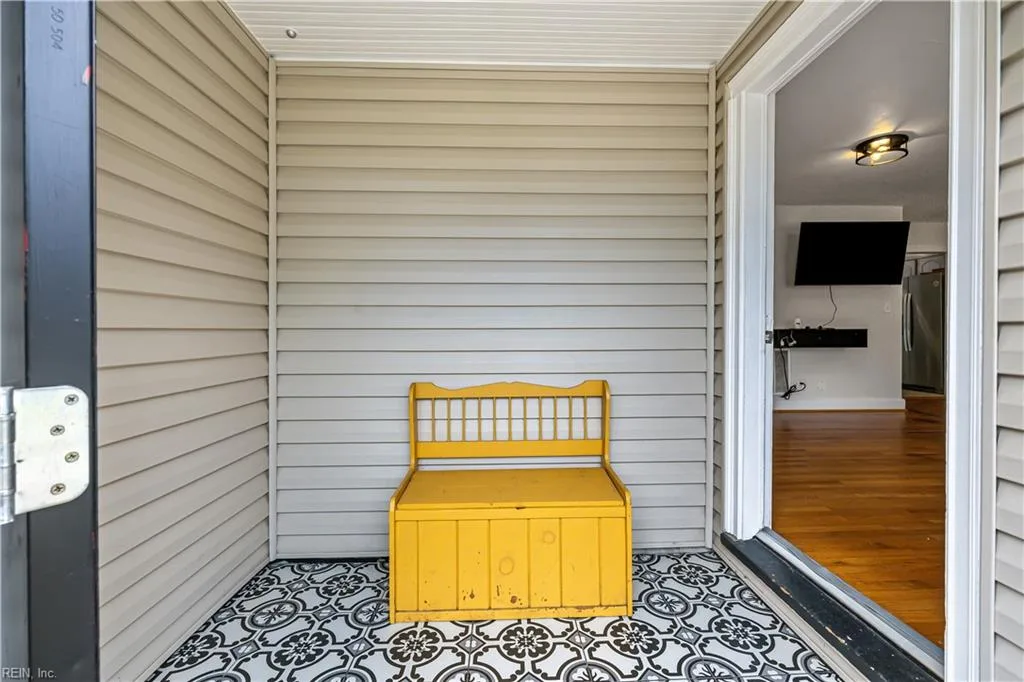519 Thole ST, NORFOLK VA 23505 - Photo 3