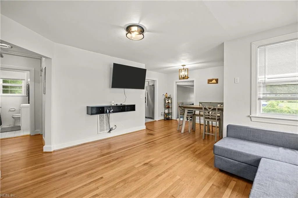 519 Thole ST, NORFOLK VA 23505 - Photo 4