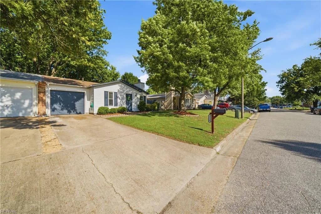 1756 Solar LN, VIRGINIABEACH VA 23456 - Photo 4