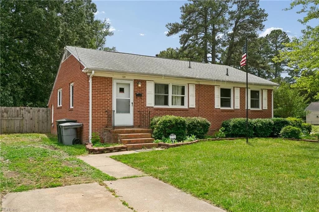 130 Albany DR, HAMPTON VA 23666 - Photo 5