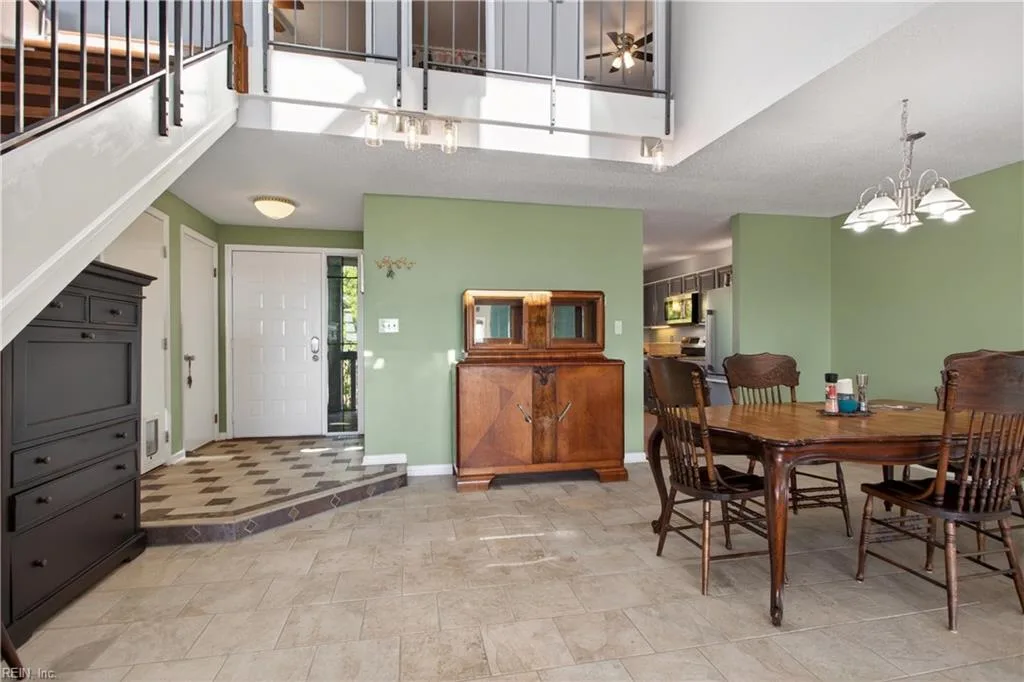 224 N First ST, HAMPTON VA 23664 - Photo 5