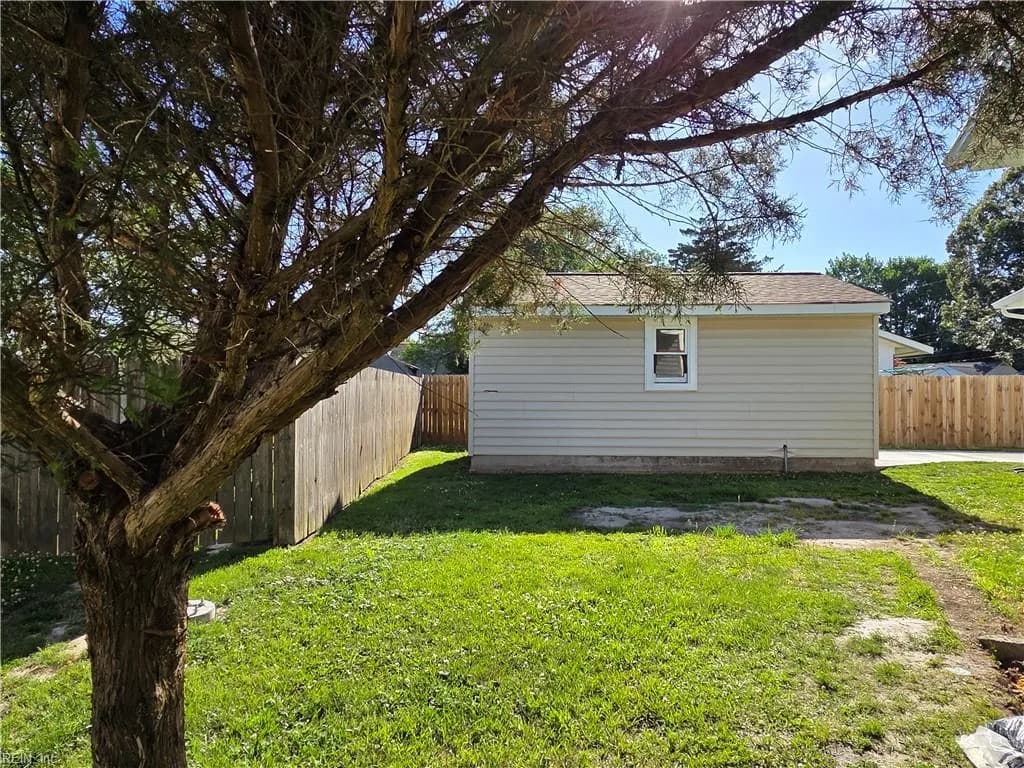 3068 Belle Haven DR, VIRGINIABEACH VA 23452 - Photo 4