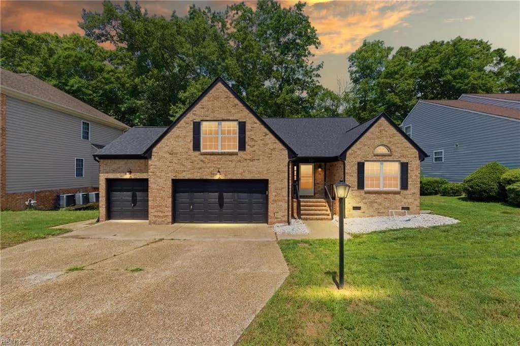 116 Lake Pointe DR, NEWPORTNEWS VA 23603 - Main photo