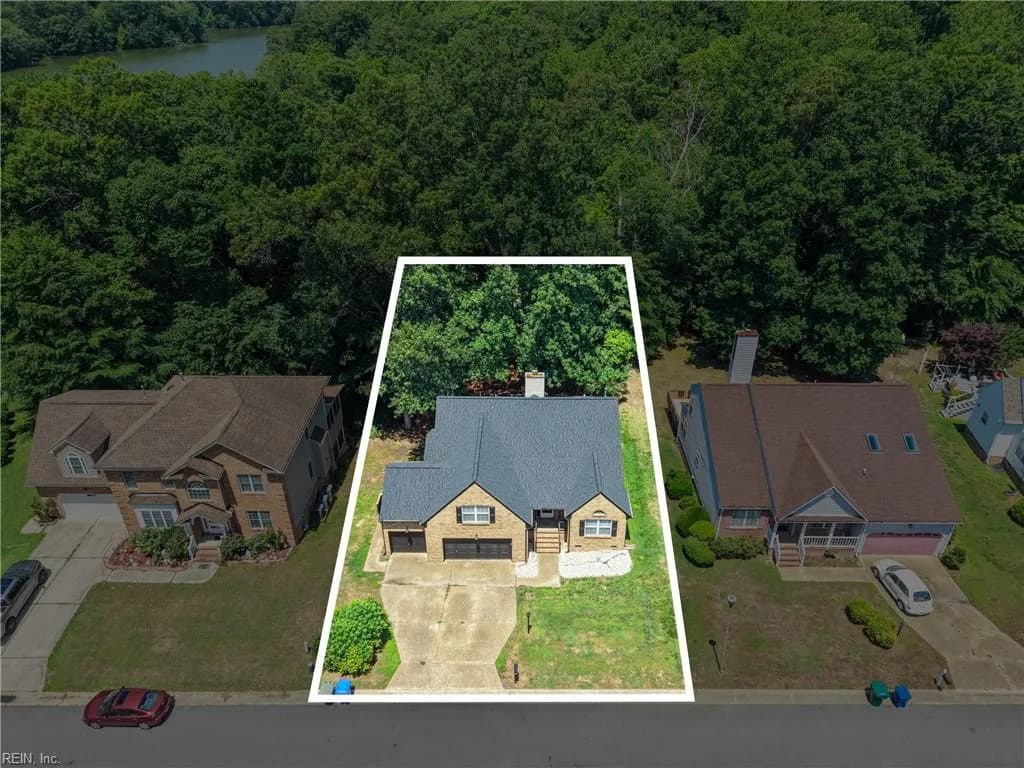 116 Lake Pointe DR, NEWPORTNEWS VA 23603 - Photo 3