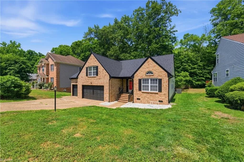 116 Lake Pointe DR, NEWPORTNEWS VA 23603 - Photo 5