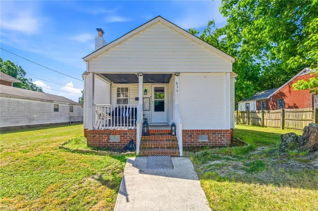 634 42nd ST, NEWPORTNEWS VA 23607