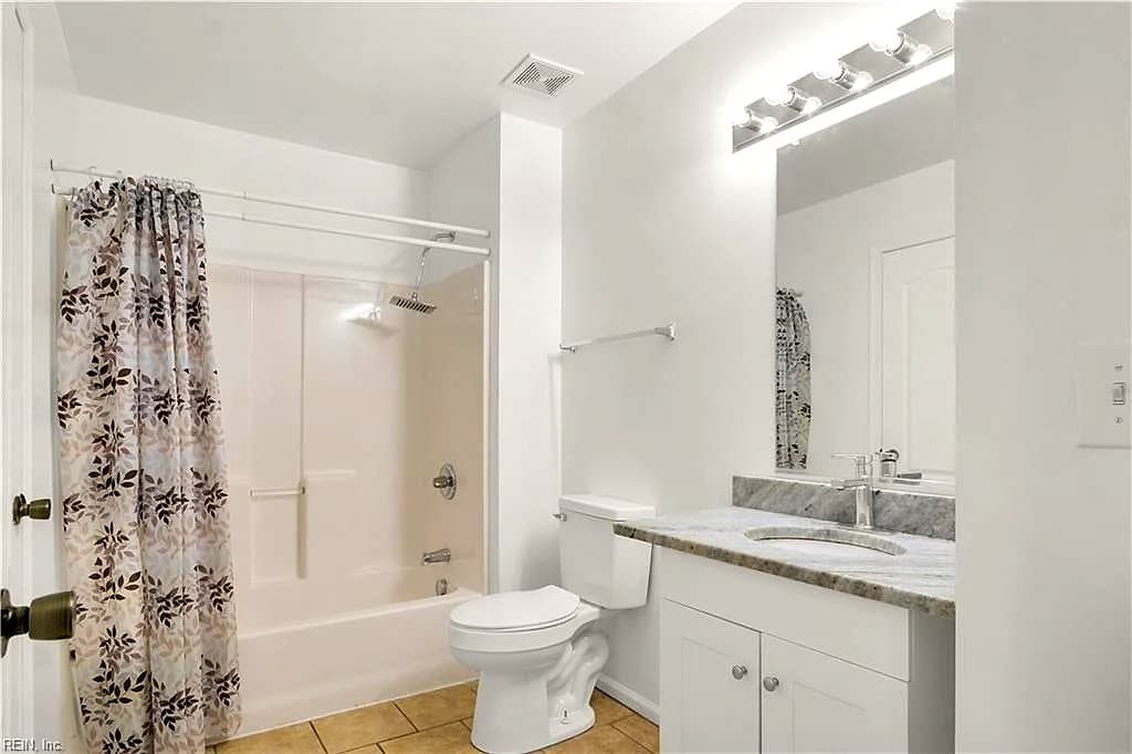 302 Lasalle AVE, HAMPTON VA 23661 - Photo 4