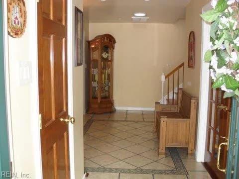 106 Lakeview DR, YORKTOWN VA 23692 - Photo 4