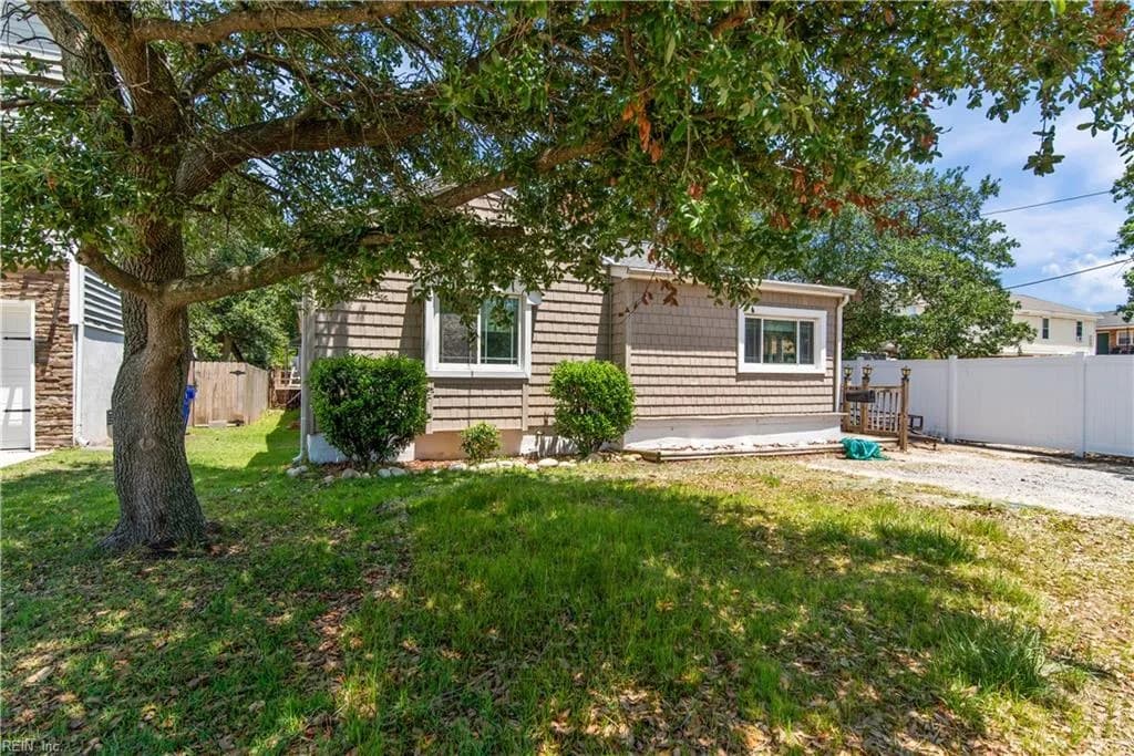 856 Little Bay AVE, NORFOLK VA 23503 - Photo 2