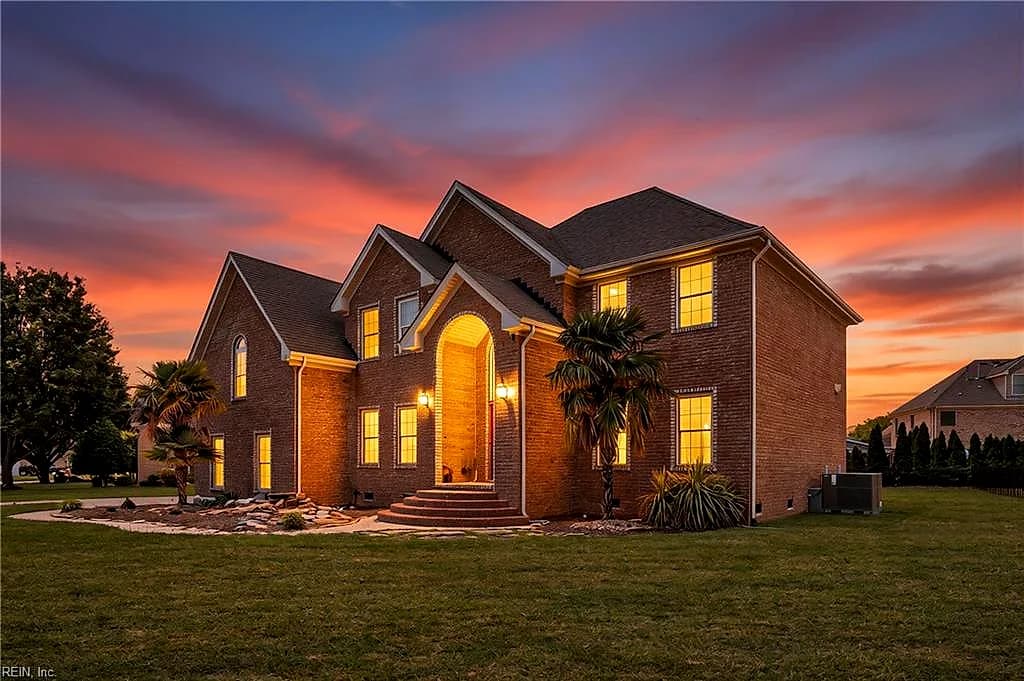 404 Vespasian CIR, CHESAPEAKE VA 23322 - Main photo