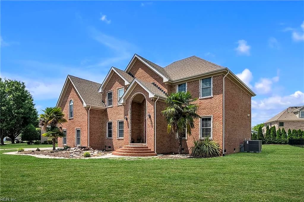 404 Vespasian CIR, CHESAPEAKE VA 23322 - Photo 5
