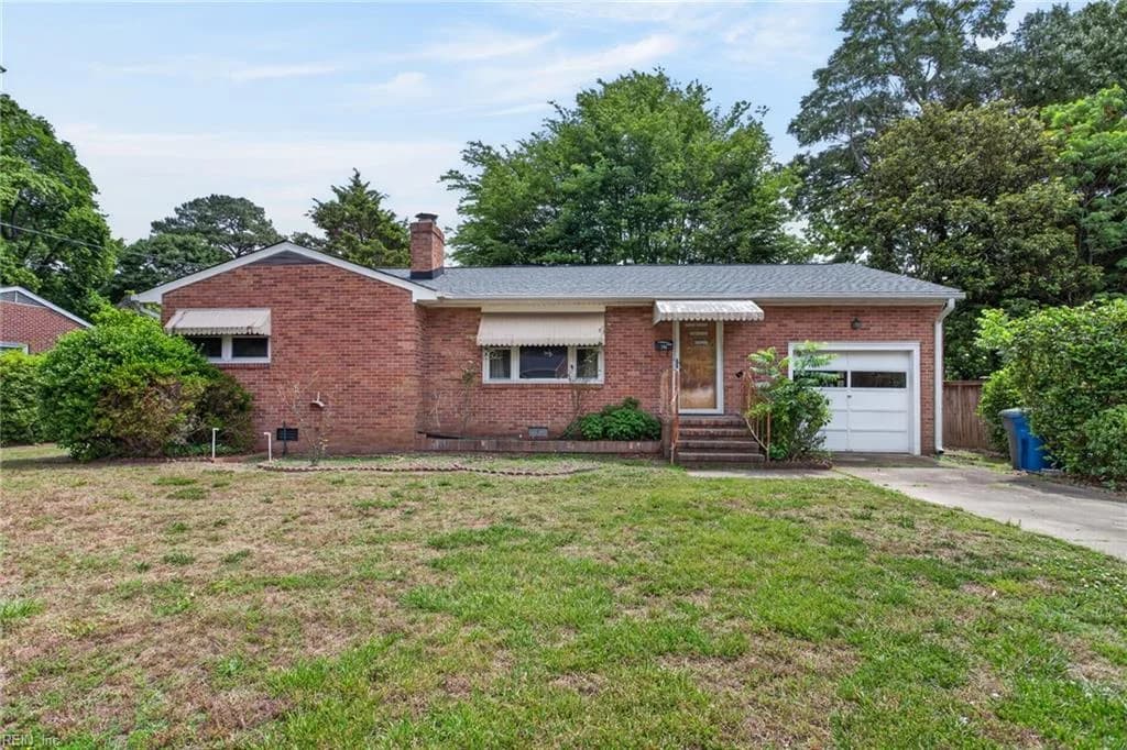 701 Forrest DR, NEWPORTNEWS VA 23601 - Main photo