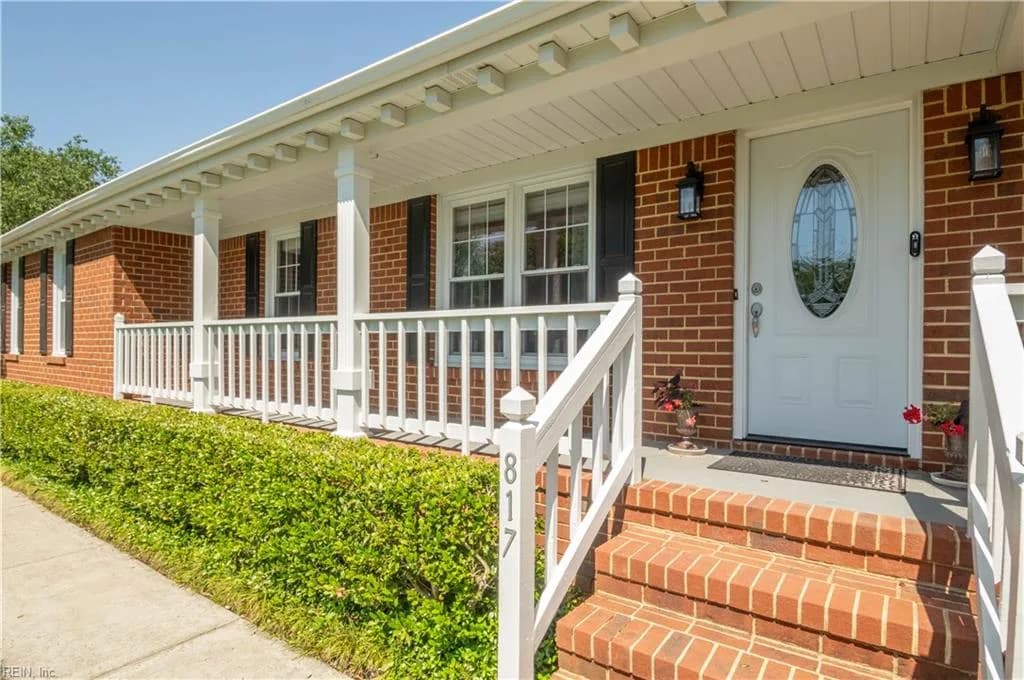 817 Doe Run DR, CHESAPEAKE VA 23322 - Photo 3