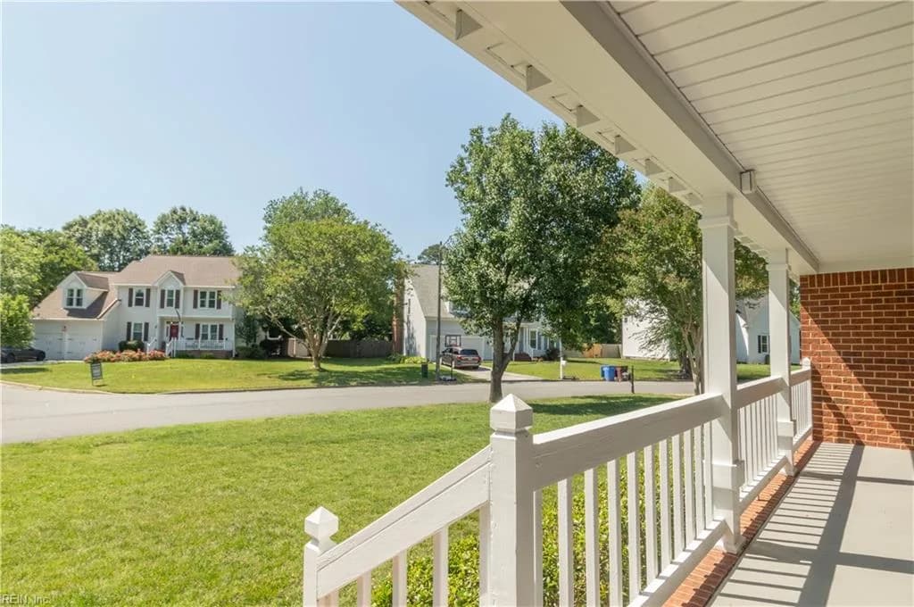 817 Doe Run DR, CHESAPEAKE VA 23322 - Photo 5
