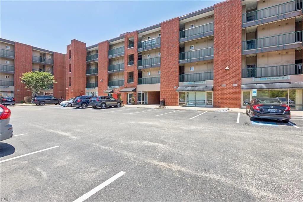 230 Nat Turner BLVD #2007, NEWPORTNEWS VA 23606 - Photo 3