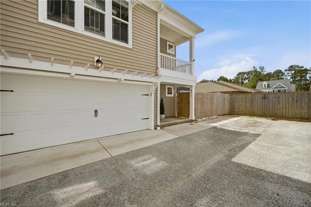 4511 Lee AVE, VIRGINIABEACH VA 23455 - Photo 2
