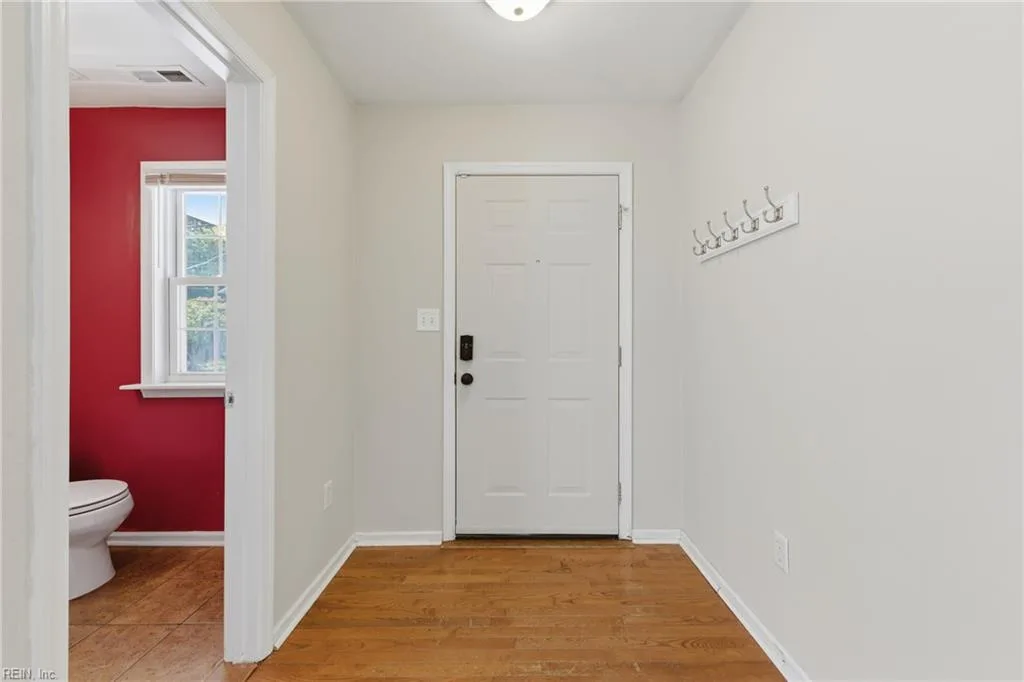 3018 Tidewater DR, NORFOLK VA 23509 - Photo 4