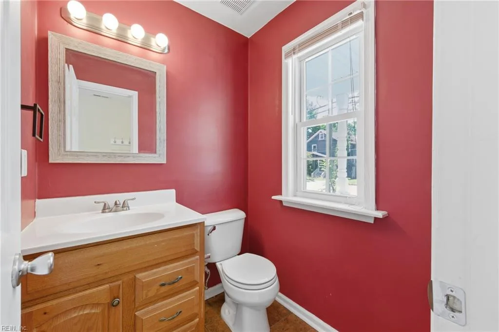 3018 Tidewater DR, NORFOLK VA 23509 - Photo 5
