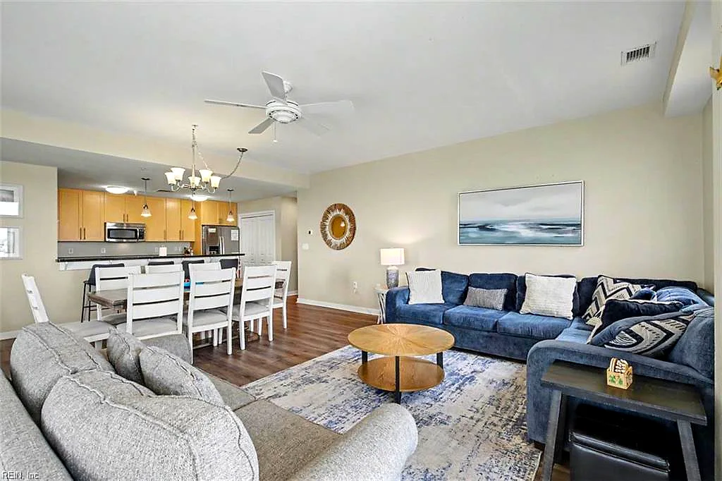 3738 Sandpiper RD #228B, Virginia Beach — 4 bed Residential, 1,995 sqft