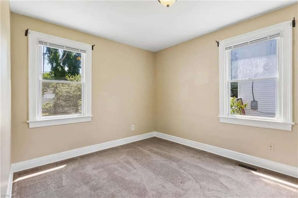 504 Highland AVE, HAMPTON VA 23661 - Photo 5