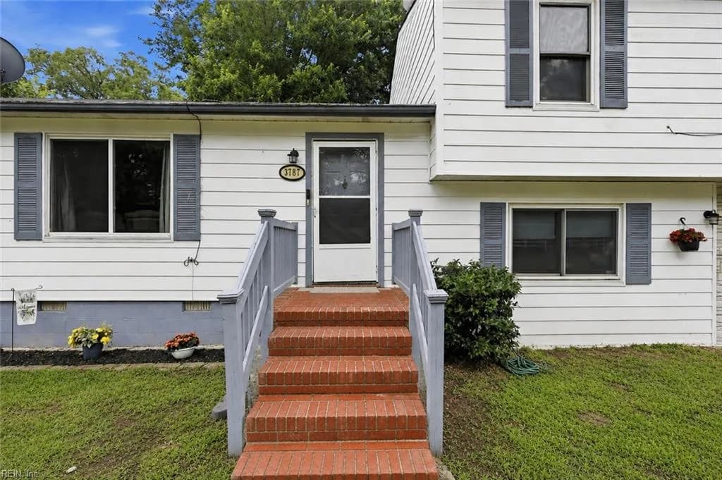 3787 Towne Point RD, PORTSMOUTH VA 23703 - Photo 2