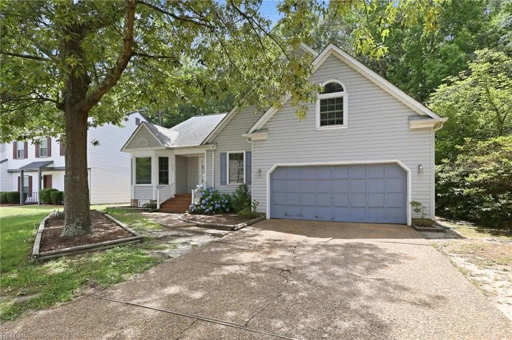 932 Lowry PL, NEWPORTNEWS VA 23608 - Photo 3