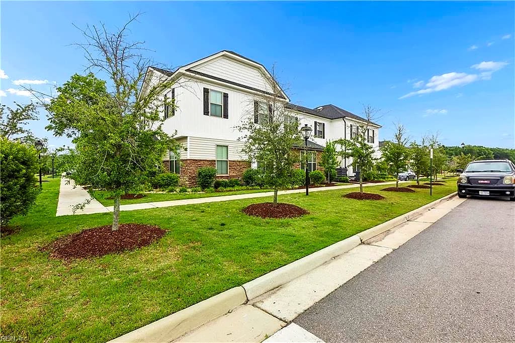907 Kathy Ann WAY W, Carrollton — 3 bed Residential, 1,543 sqft