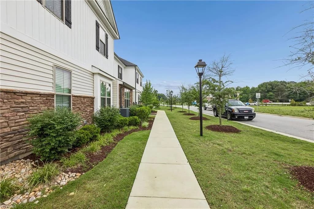 907 Kathy Ann WAY W, CARROLLTON VA 23314 - Photo 5