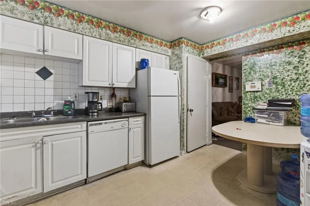 1435 Longdale DR, NORFOLK VA 23513 - Photo 4