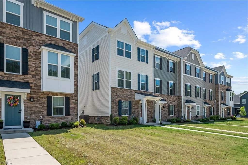 124 Fishermans WAY, POQUOSON VA 23662 - Photo 3