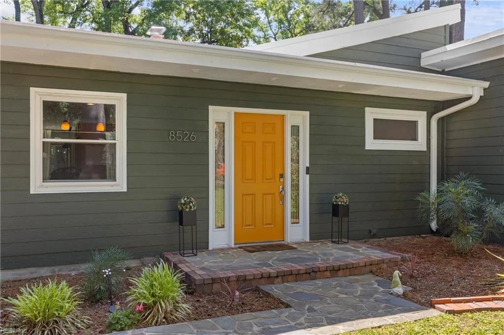 8526 Circle DR, NORFOLK VA 23503 - Photo 3