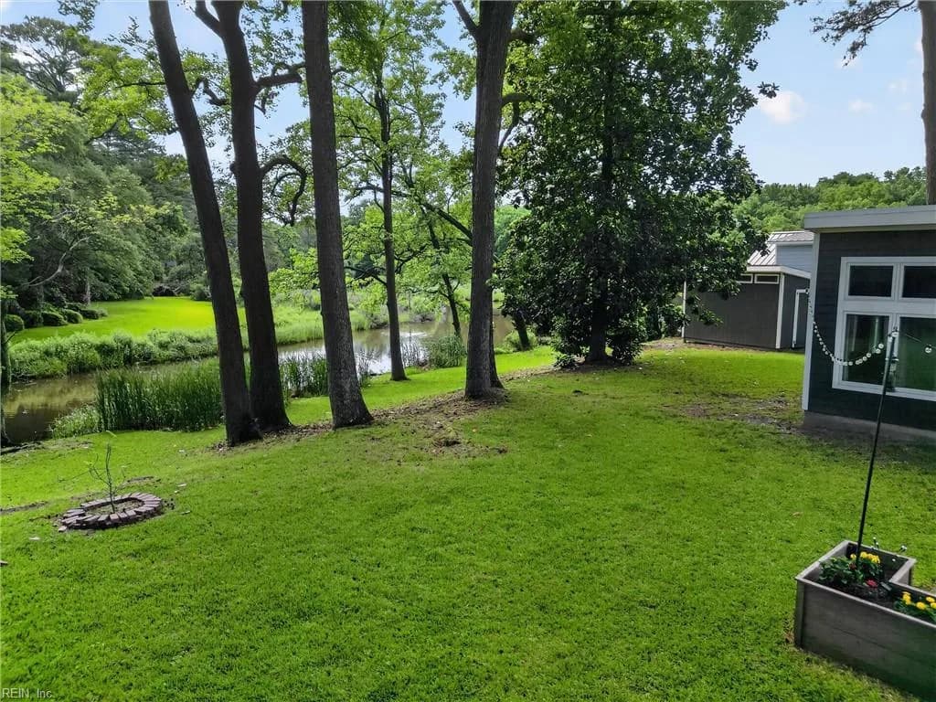 8526 Circle DR, NORFOLK VA 23503 - Photo 5