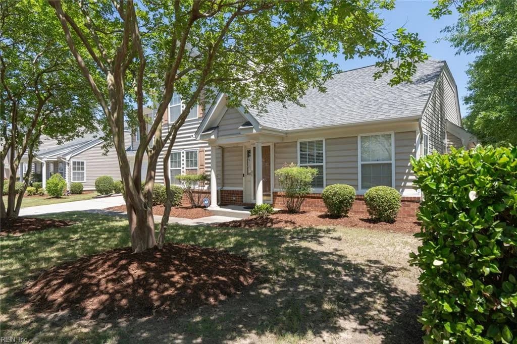 808 Monroe CT, CHESAPEAKE VA 23320 - Photo 3