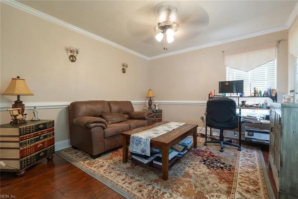 808 Monroe CT, CHESAPEAKE VA 23320 - Photo 4